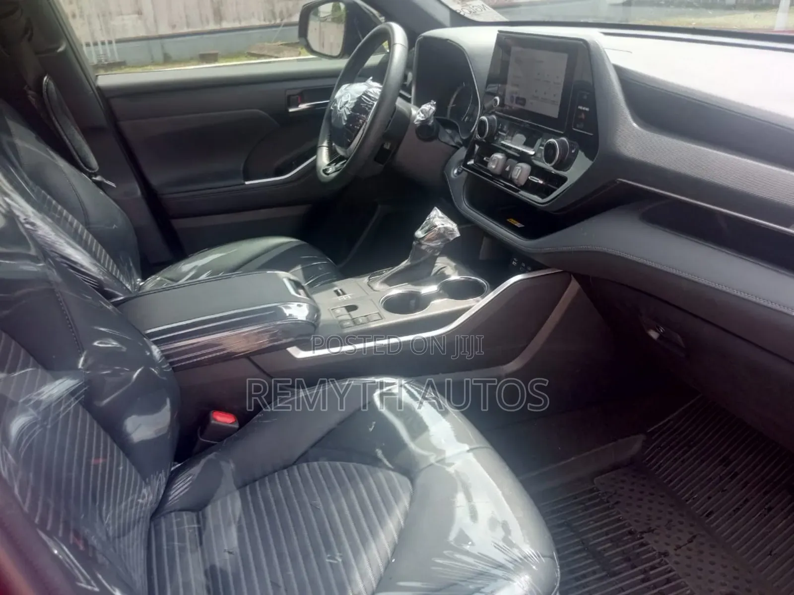 Toyota Highlander XLE AWD 2023 Burgundy