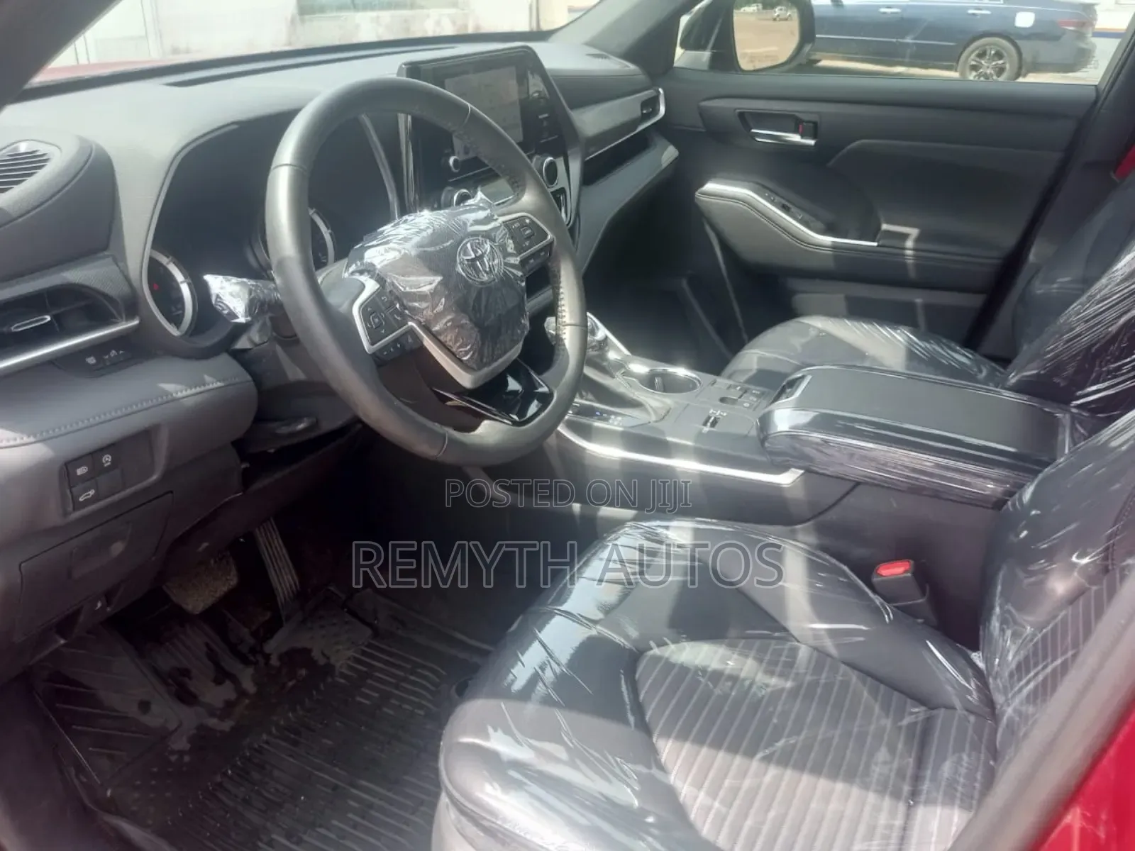 Toyota Highlander XLE AWD 2023 Burgundy