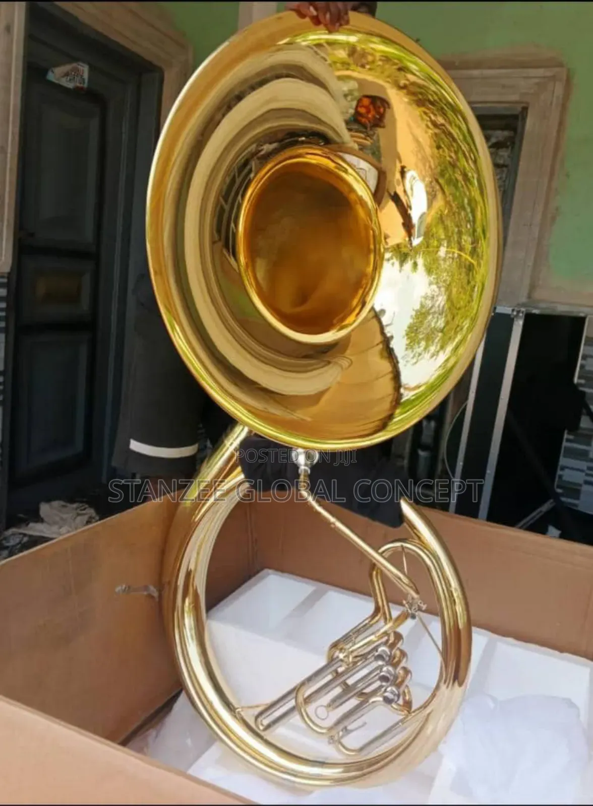 Sousaphone Gold With Complete Accessories