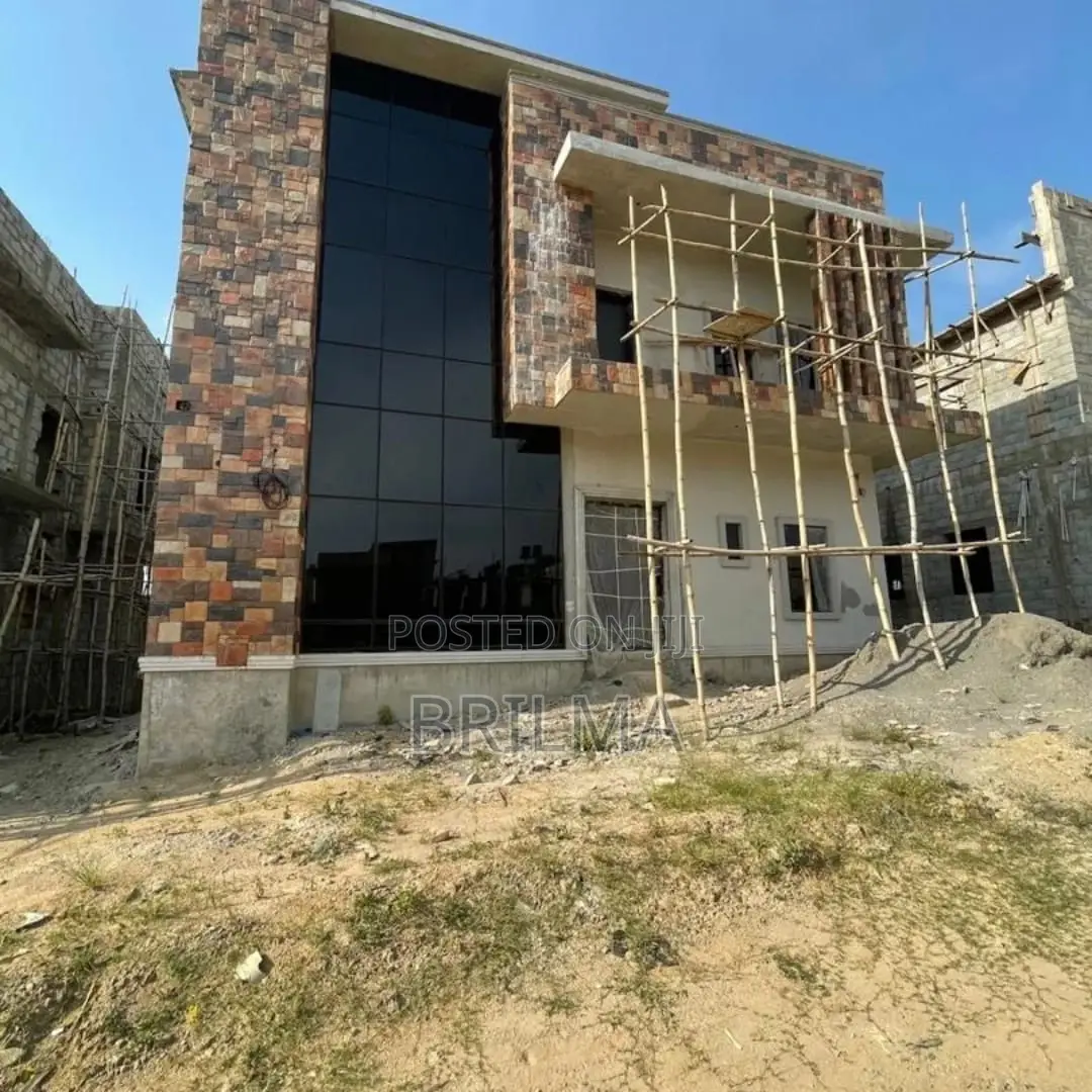 5bdrm Duplex in Apo Resettlement for sale