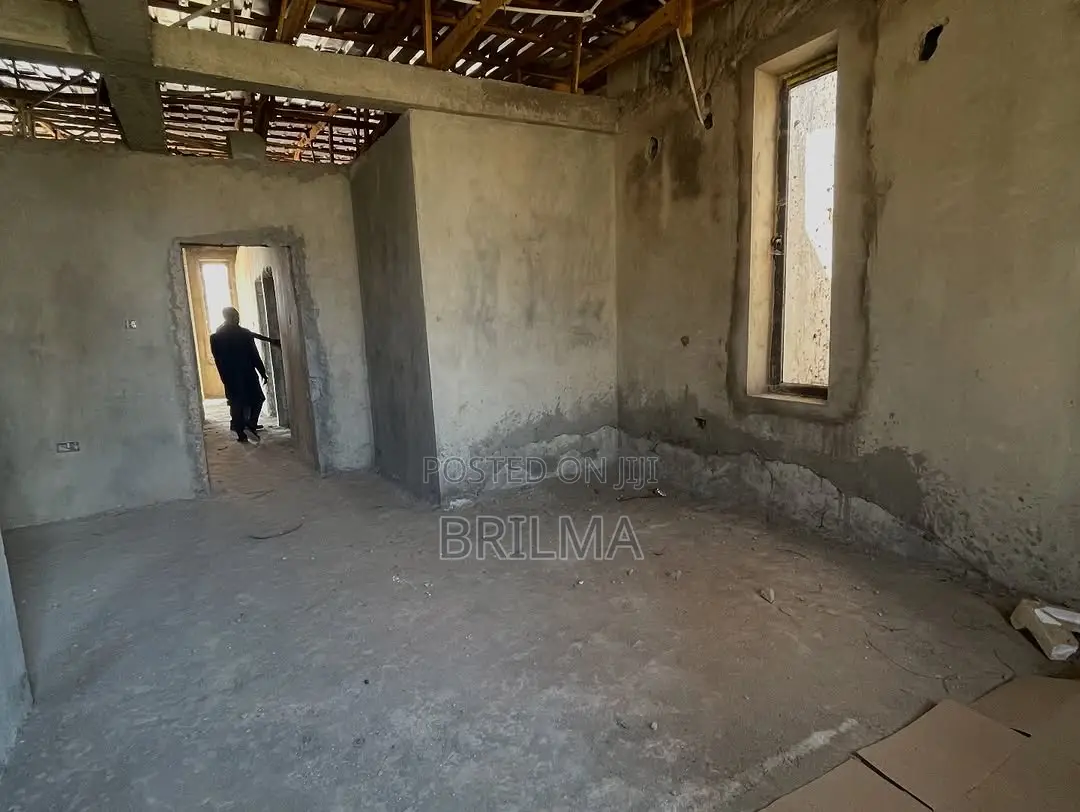 5bdrm Duplex in Apo Resettlement for sale