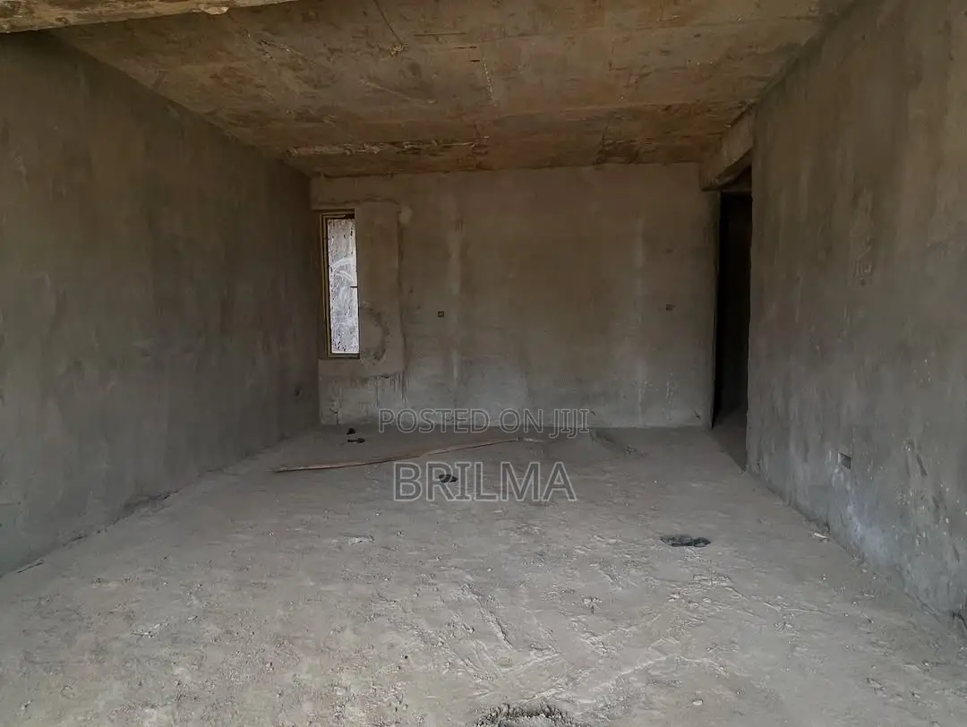 5bdrm Duplex in Apo Resettlement for sale