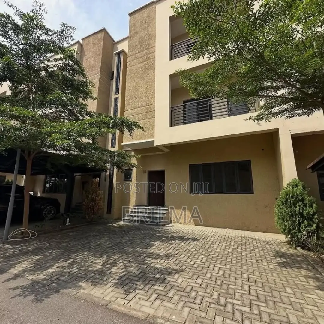 4bdrm Duplex in Jabi for sale