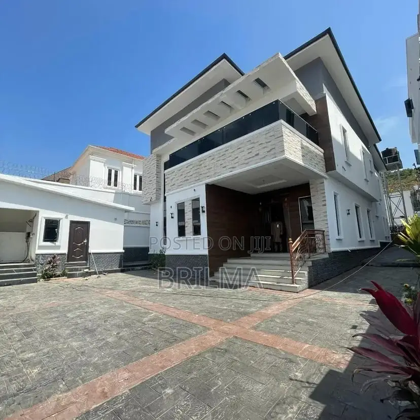 5bdrm Duplex in Apo Resettlement for sale