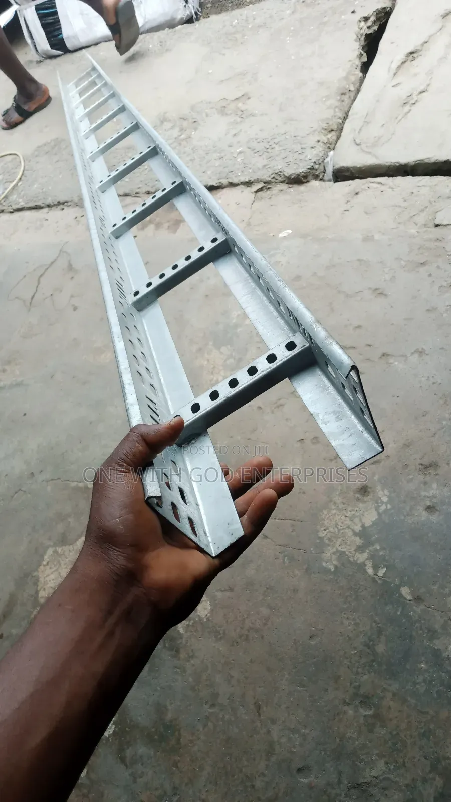 150mm*100mm Hot-Deep Galvanized Cable Tray Ladder