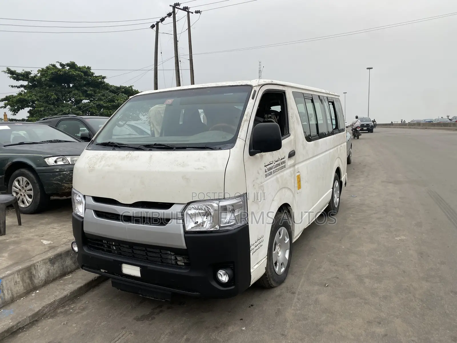 Toyota HiAce 2012 White