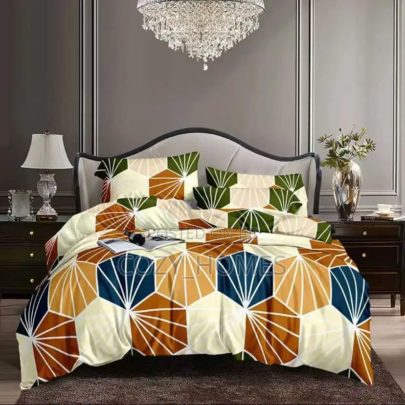 Multicolor Geometric Bedding With Bedsheet, Duvet and Pillowcases(6x6)