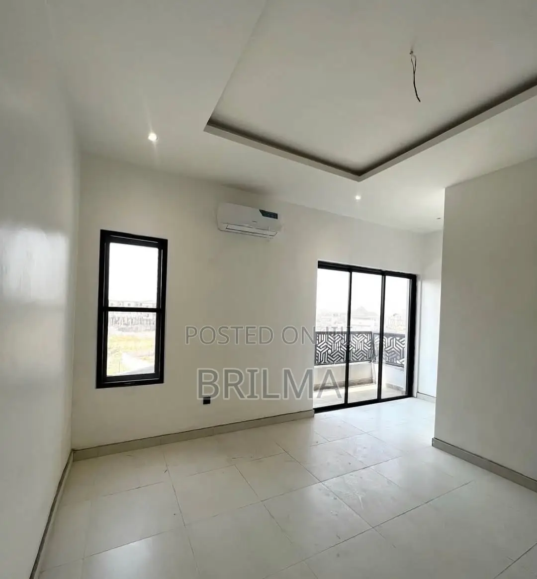 4bdrm Mansion in Guzape District for sale