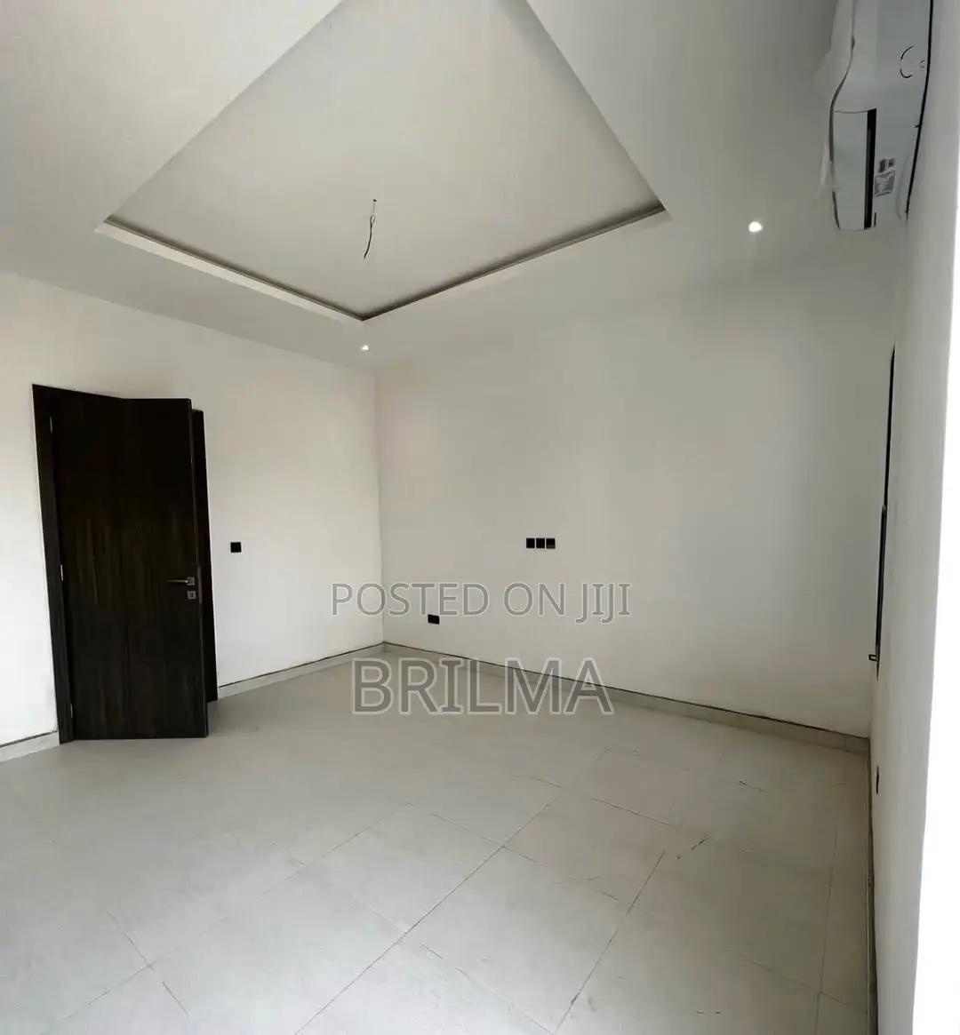 4bdrm Mansion in Guzape District for sale
