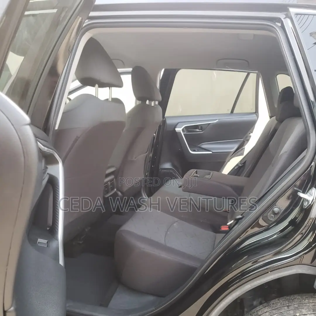 Toyota RAV4 LE AWD 2023 Black