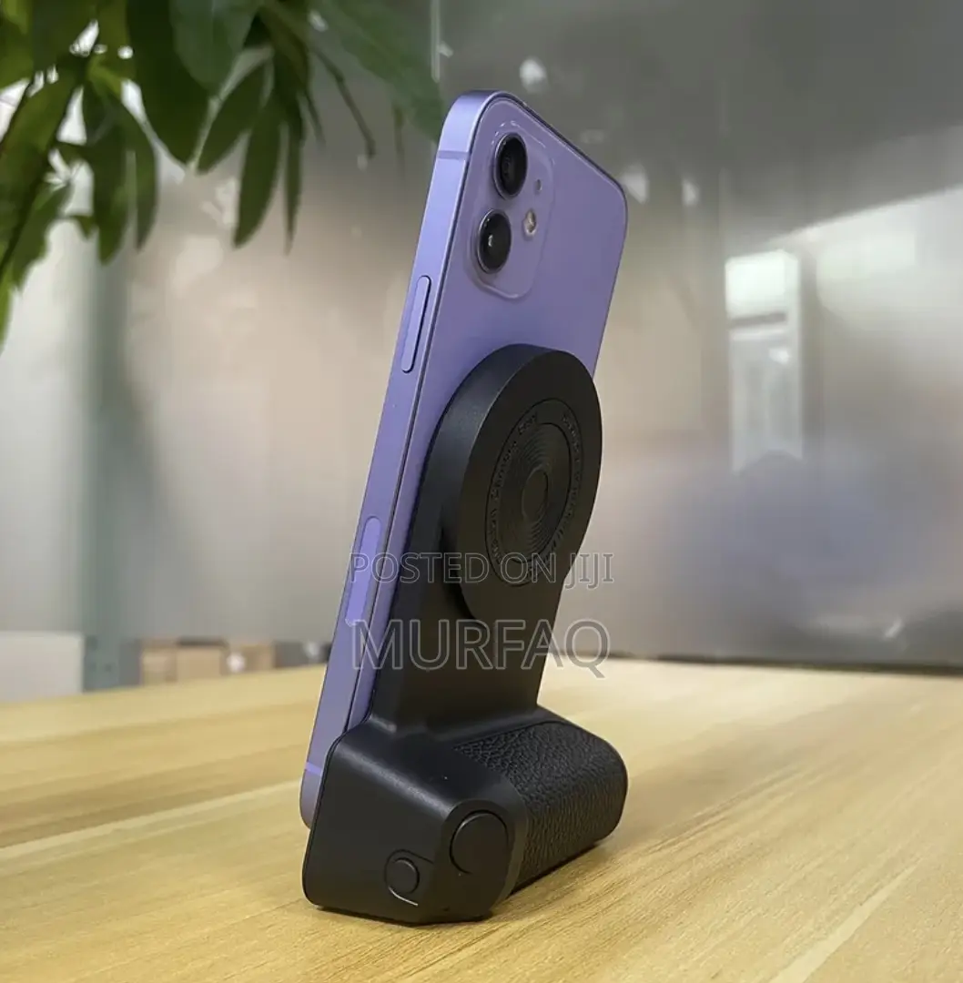 Magnetic Smartphone Handle – Bluetooth Selfie Grip Stand