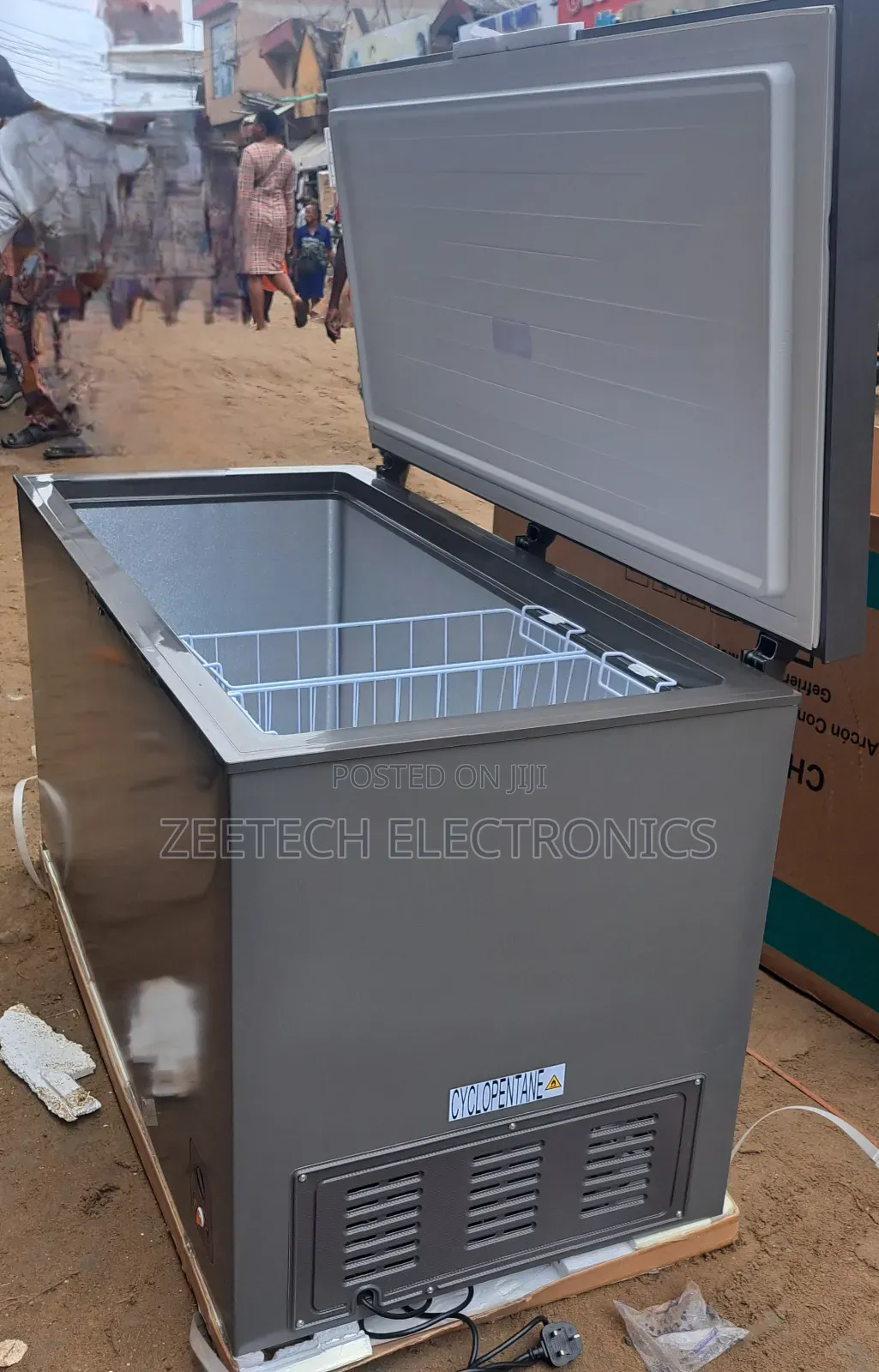 Hissens 500l Chest Freezer