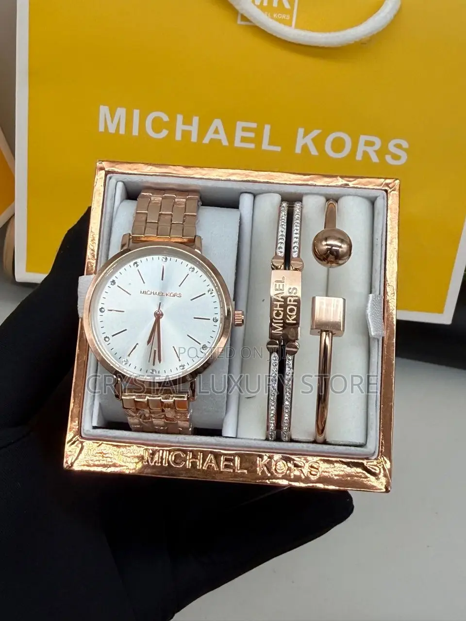 Michael Kors Quality Luxury Ladies Chain Strap Wristwatch