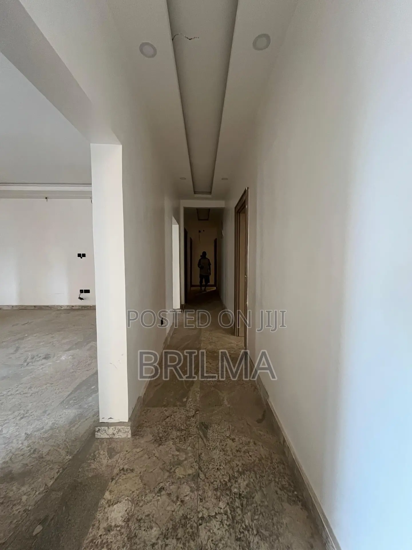 3bdrm Apartment in Gwarinpa for sale
