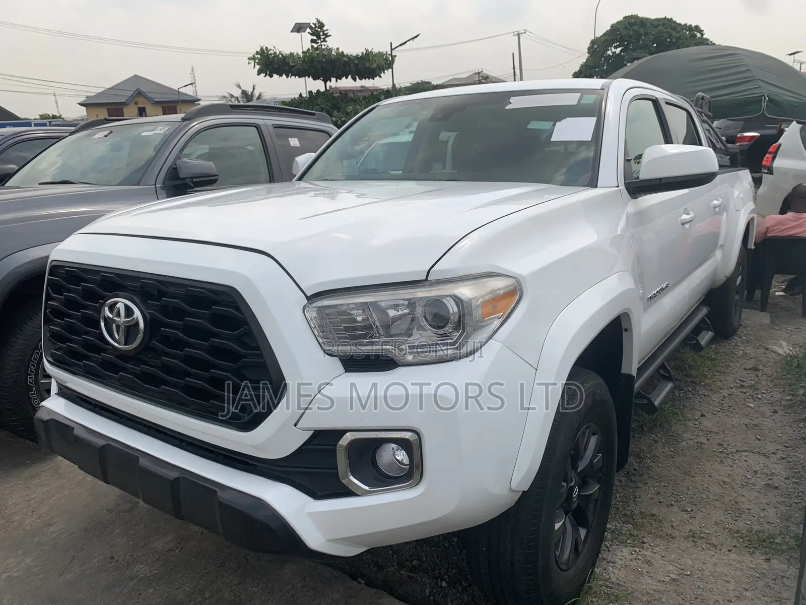 Toyota Tacoma 2023 White