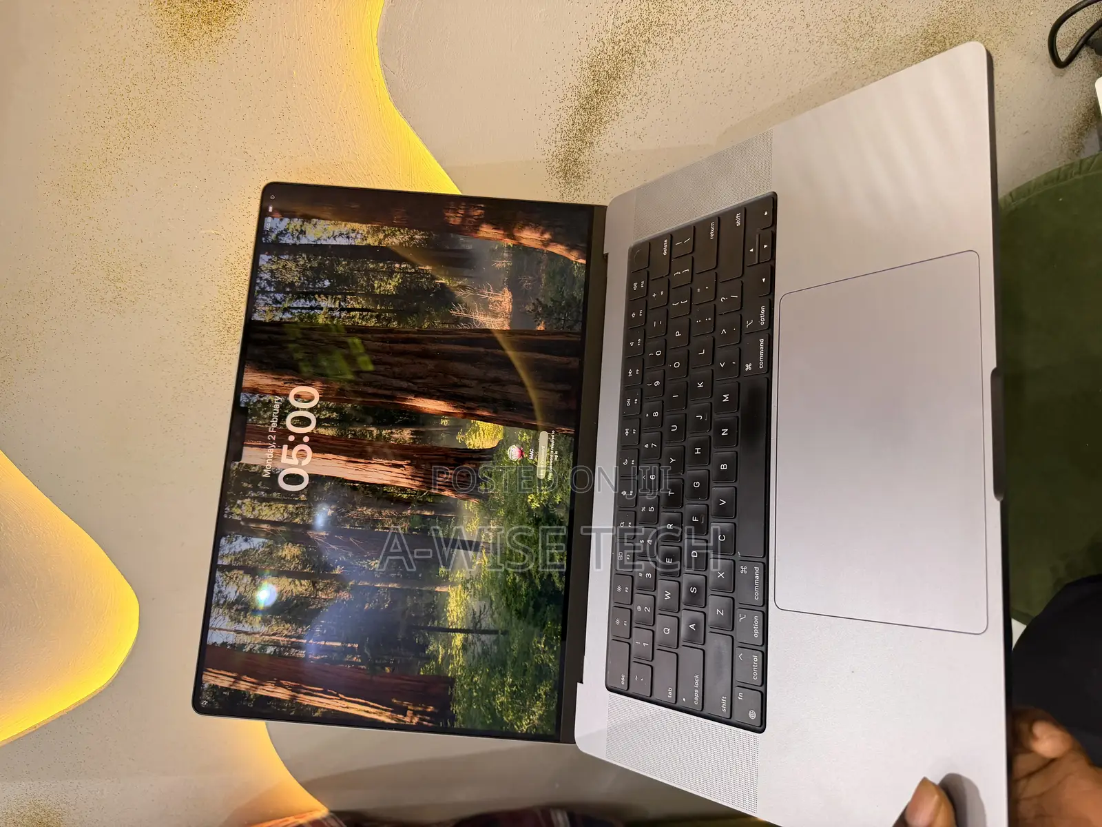 Laptop Apple MacBook Pro 2021 M1 32GB Apple M1 Pro SSD 512GB