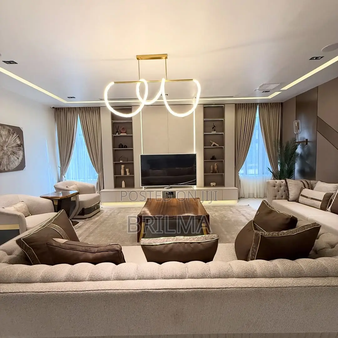7bdrm Duplex in Kado for sale