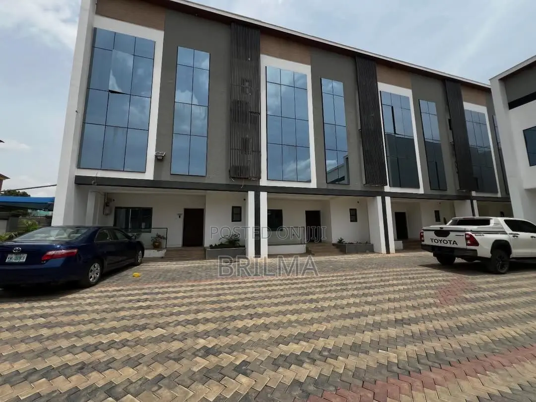 4bdrm Duplex in Wuye for sale