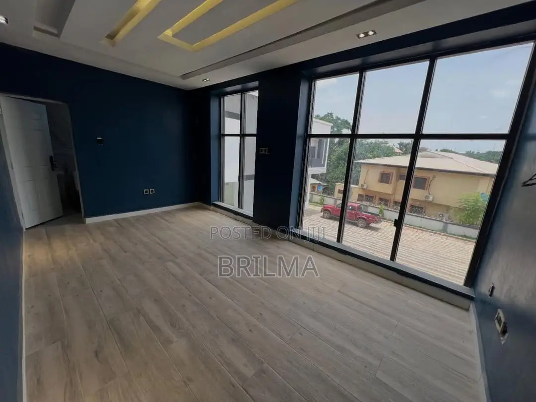 4bdrm Duplex in Wuye for sale