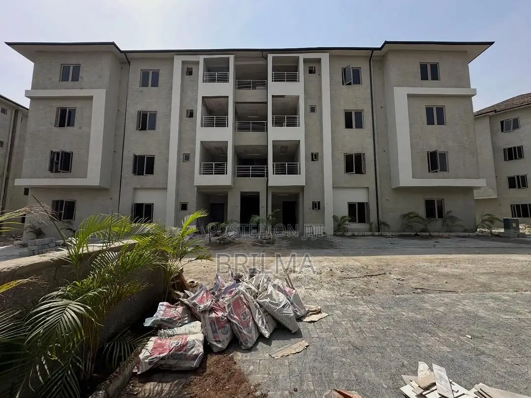 3bedrooms Flat In Idu