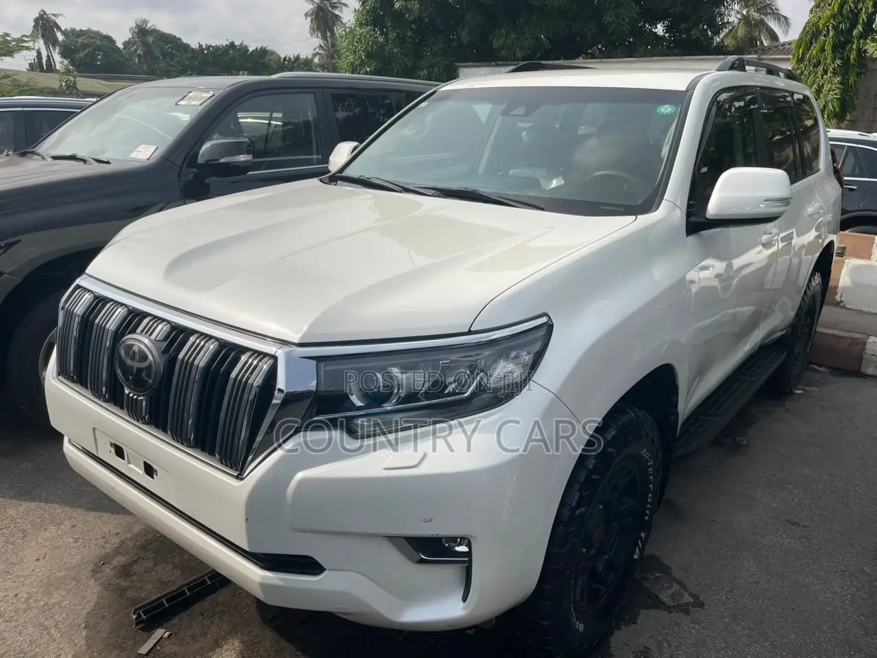 Toyota Land Cruiser Prado 4.0 2023 Off white