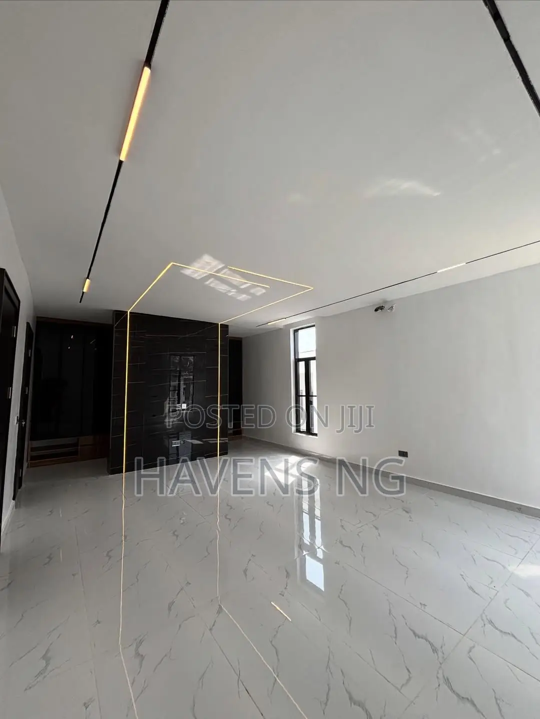 5bdrm Duplex in Ikate for sale
