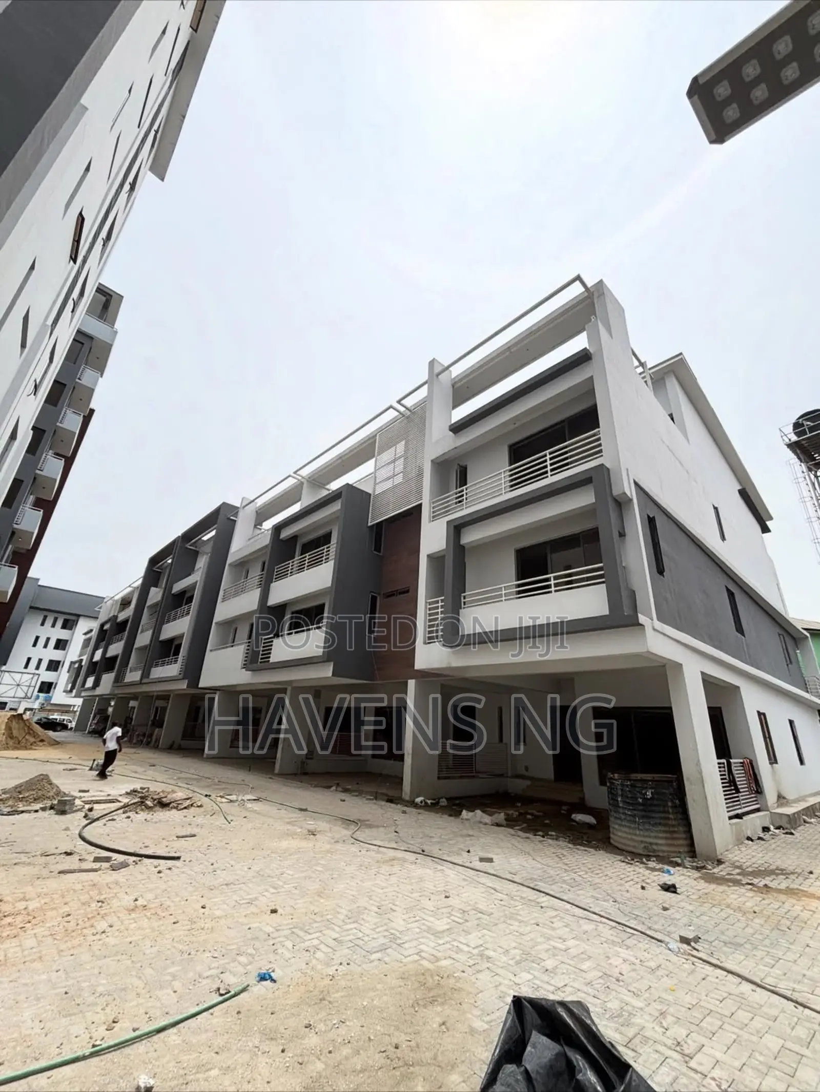 5bdrm Duplex in Victoria Island Extension for sale