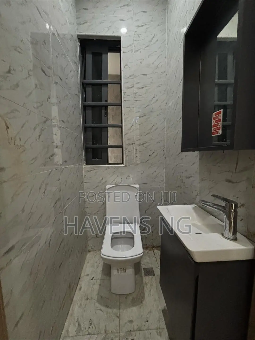 3bdrm Apartment in Victoria Island Extension for sale