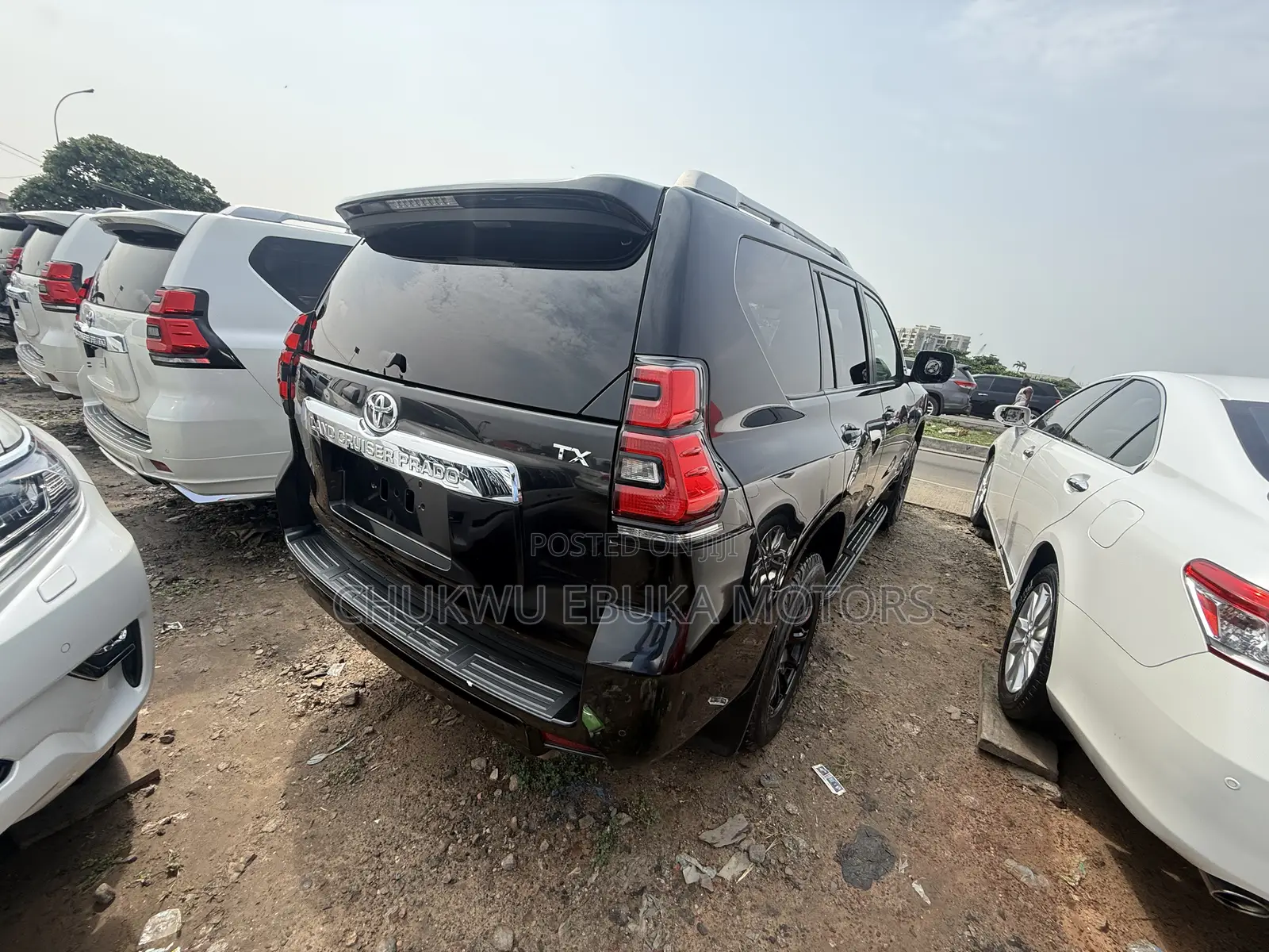 Toyota Land Cruiser Prado 2.7 2023 Black