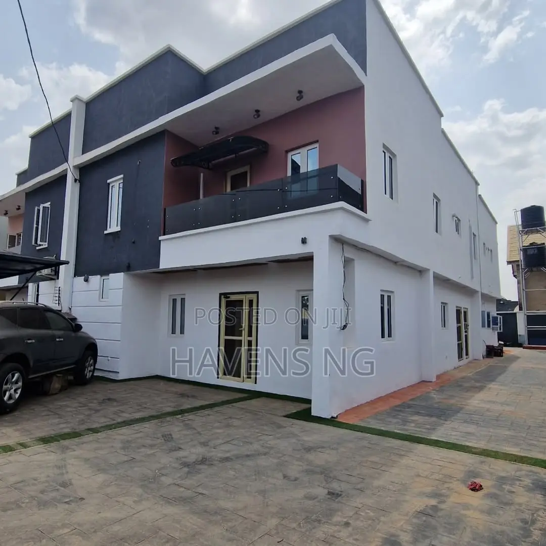 4bdrm Duplex in Emmanuel Estate, Jericho for sale