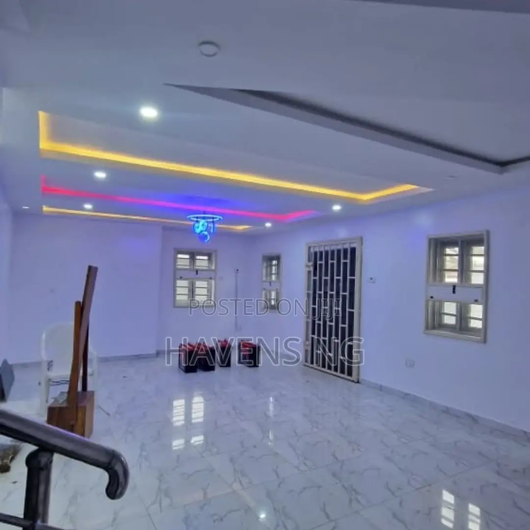 4bdrm Duplex in Emmanuel Estate, Jericho for sale