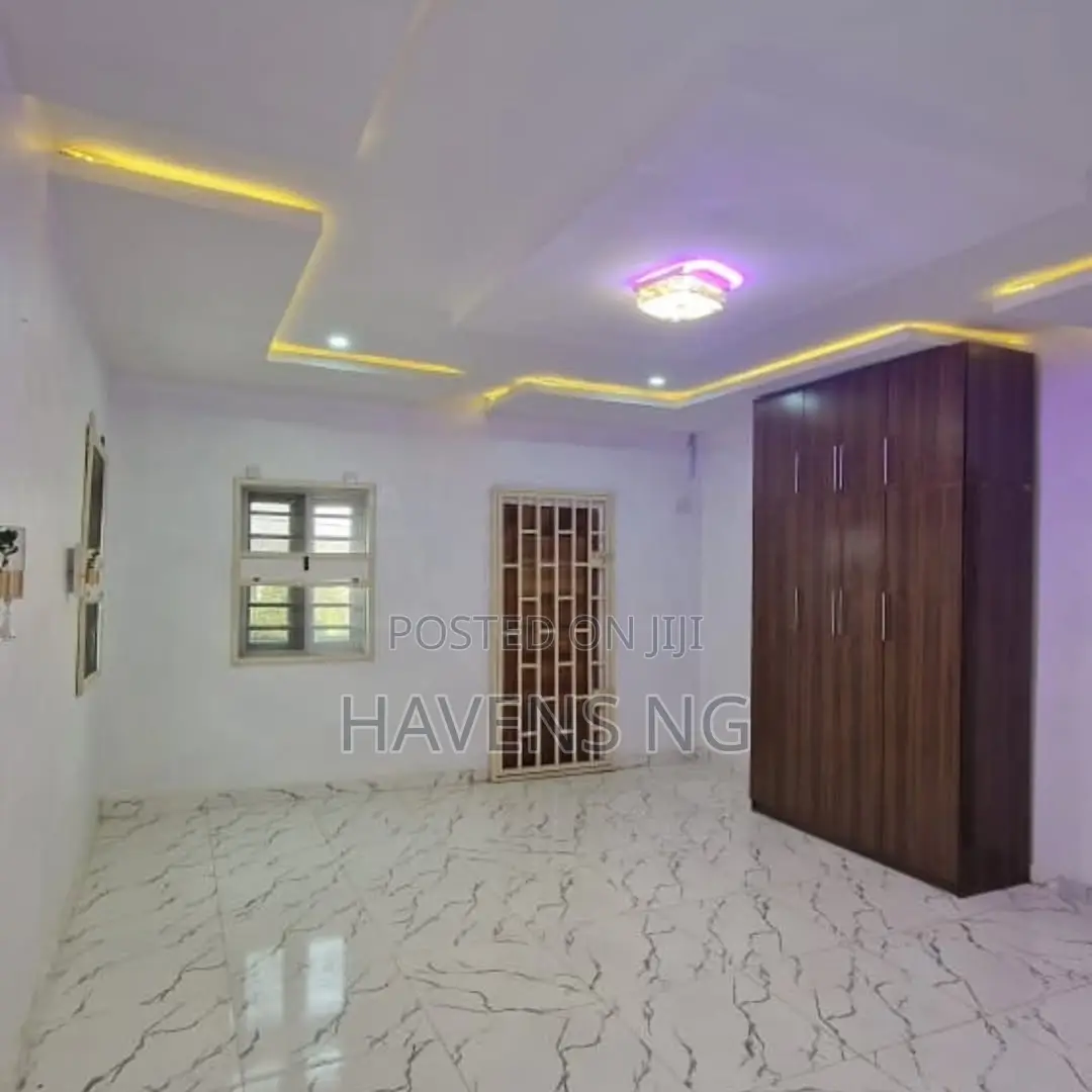 4bdrm Duplex in Emmanuel Estate, Jericho for sale