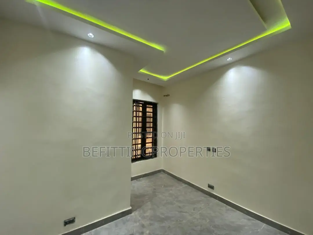 4bdrm Duplex in Ikeja for sale