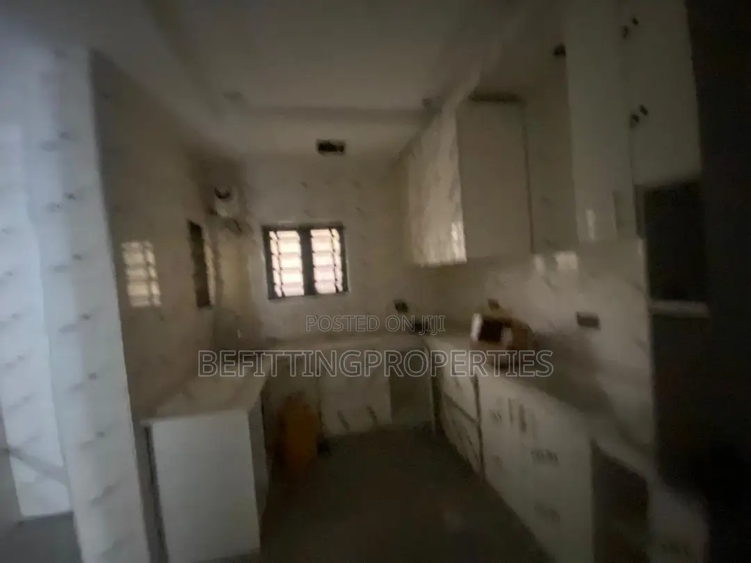 4bdrm Duplex in Ikeja for sale