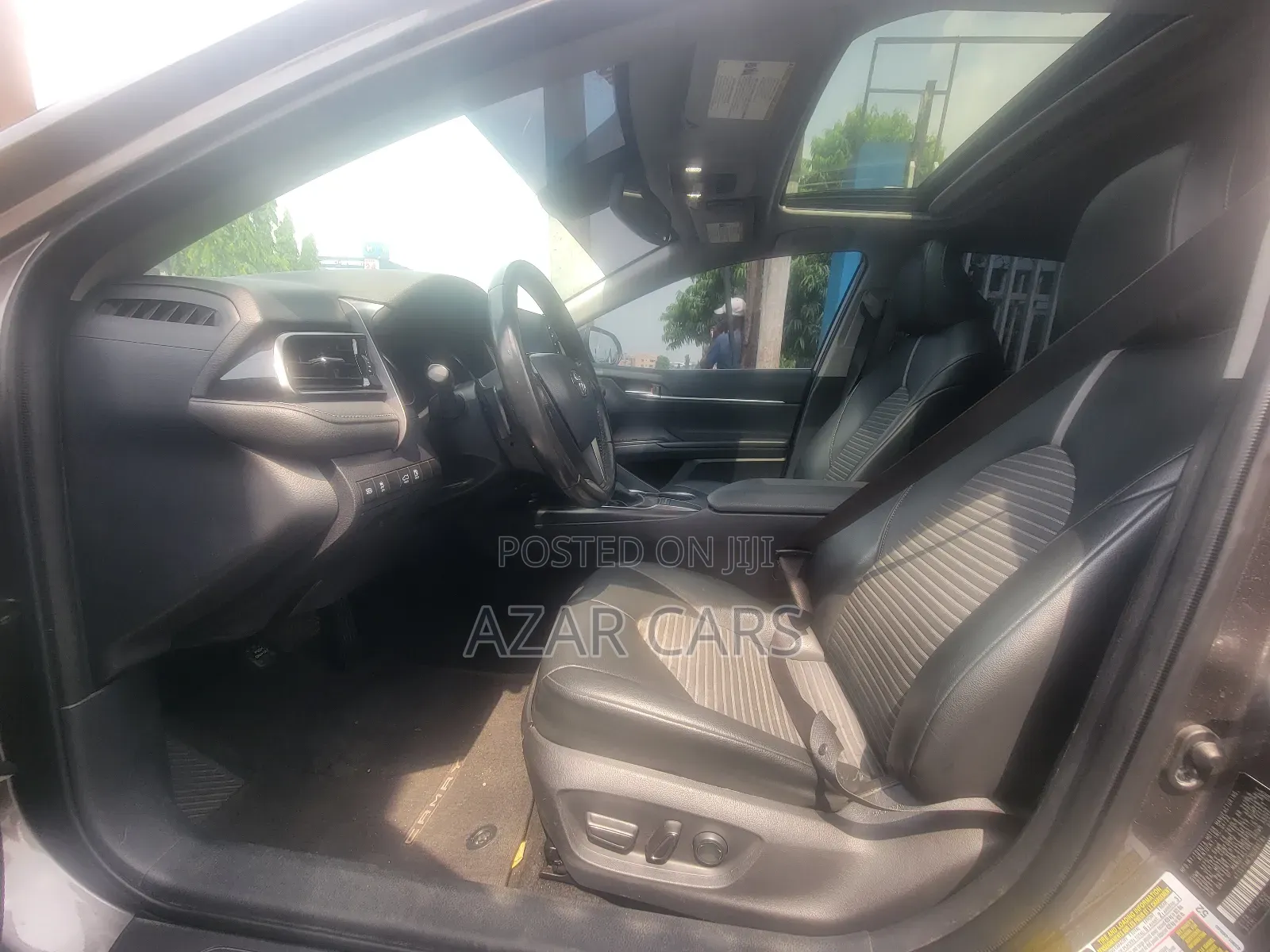 Toyota Camry SE 2022 Gray