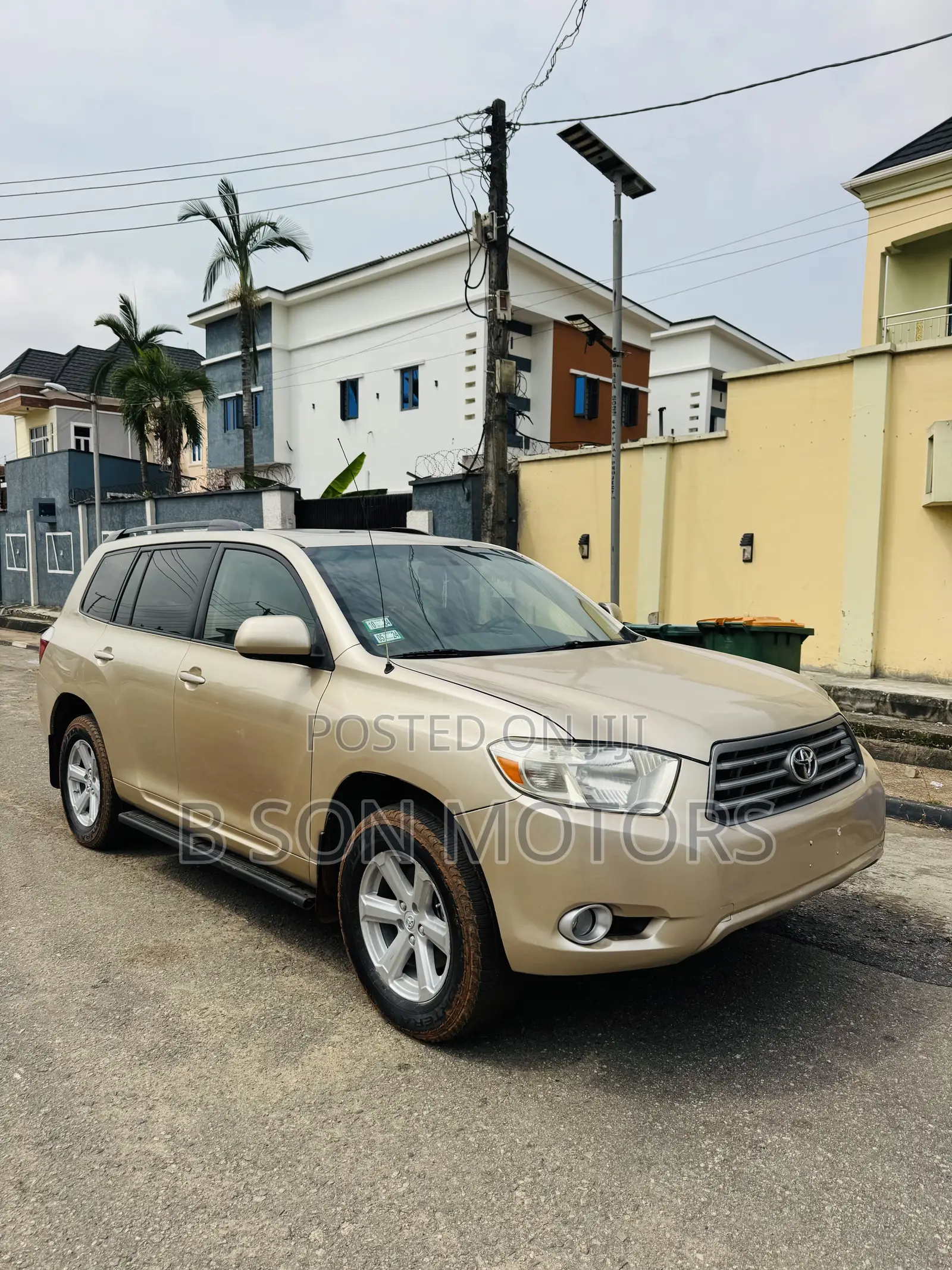 Toyota Highlander 2009 Gold