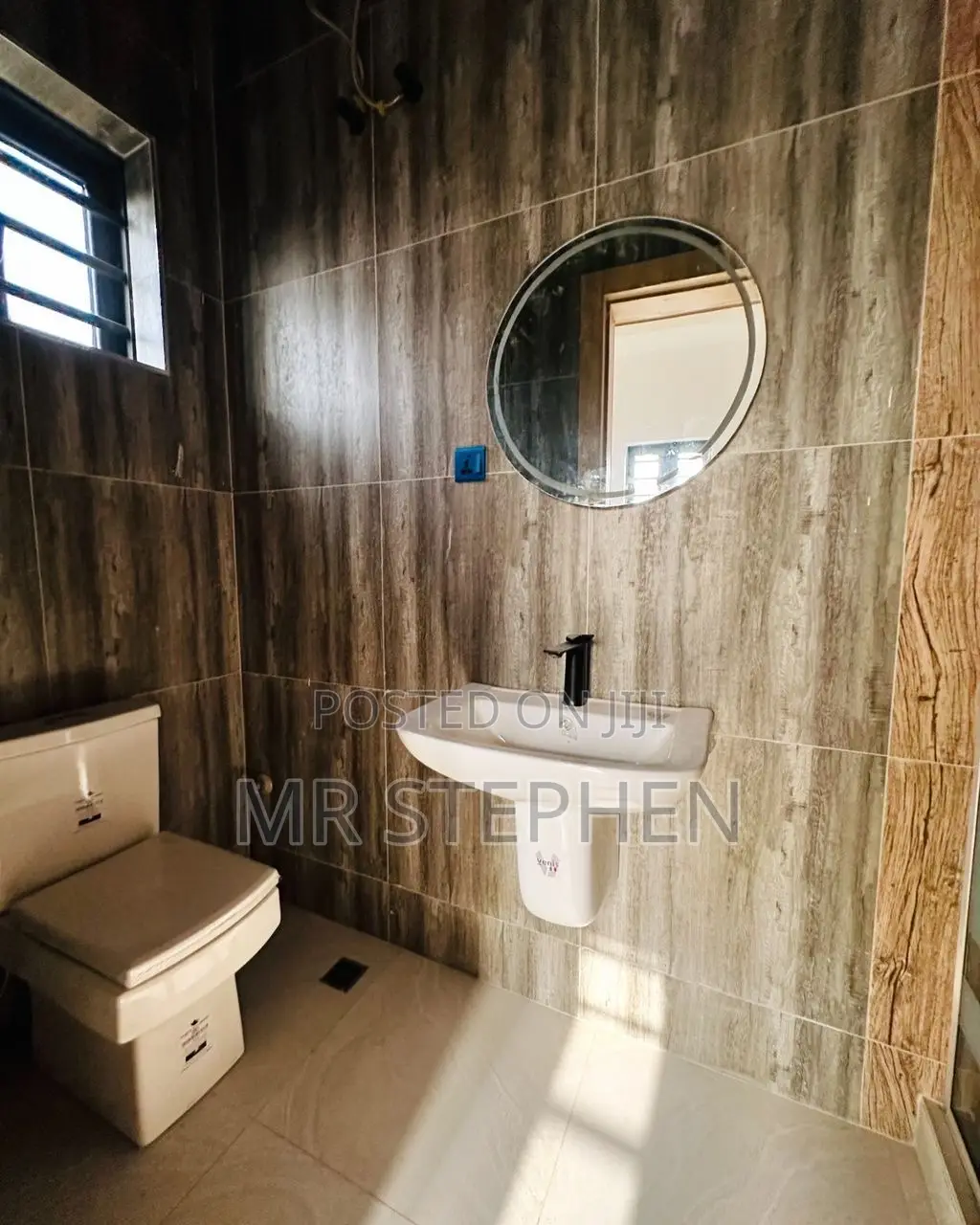 Elegantly Designed 5 Bedroom Detached Duplex With Bq in Ikeja