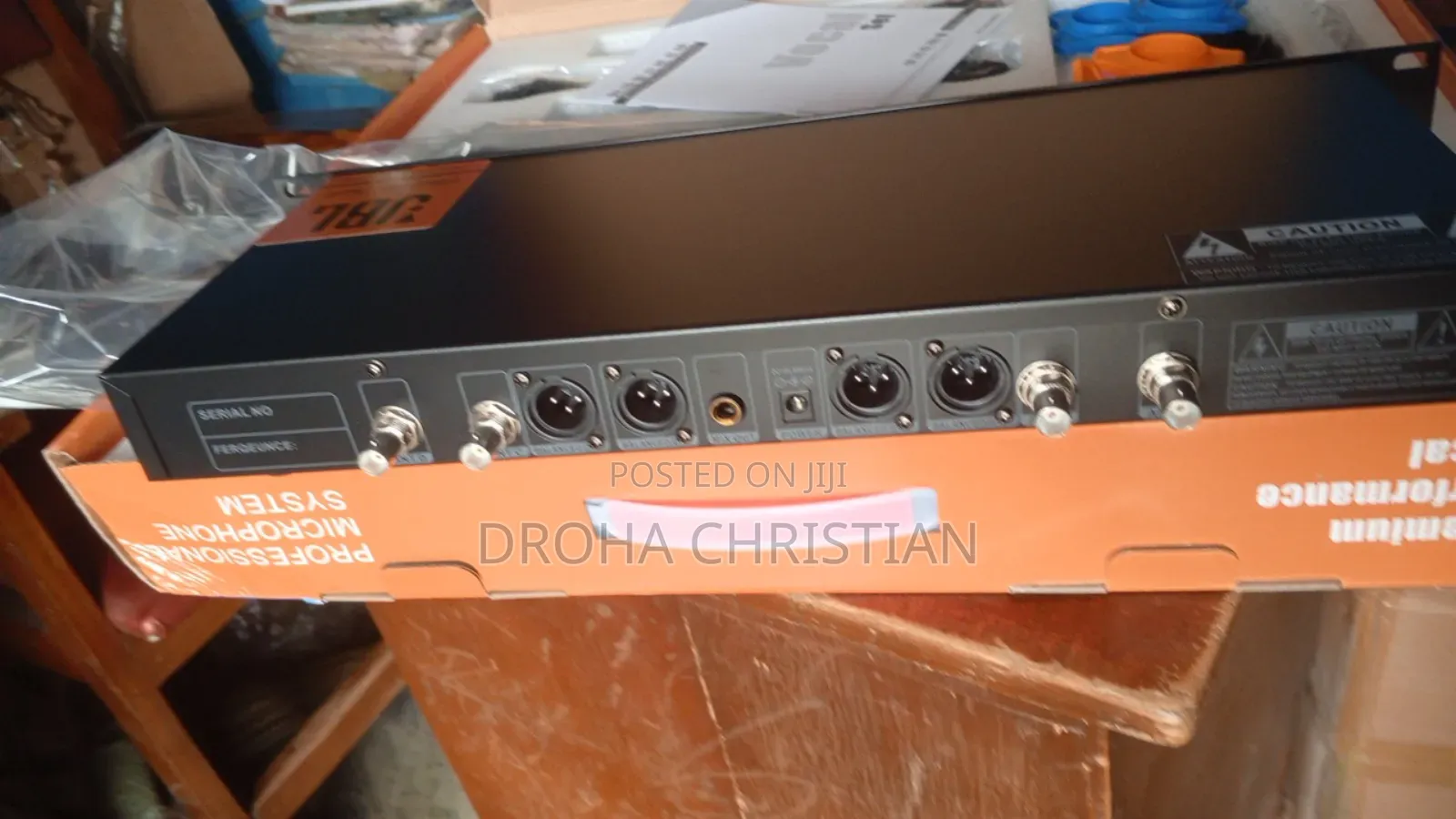 JBL 4i in 1 Wireless Microphone