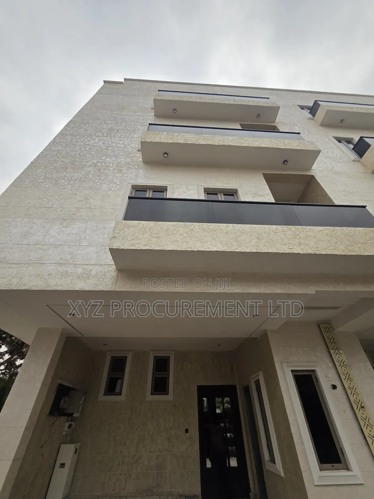 6bdrm Townhouse/Terrace in Zone 1 / Wuse for Sale