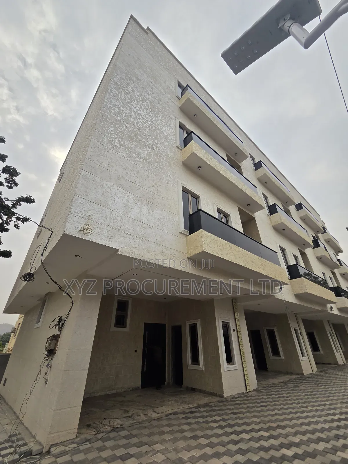 6bdrm Townhouse/Terrace in Zone 1 / Wuse for Sale