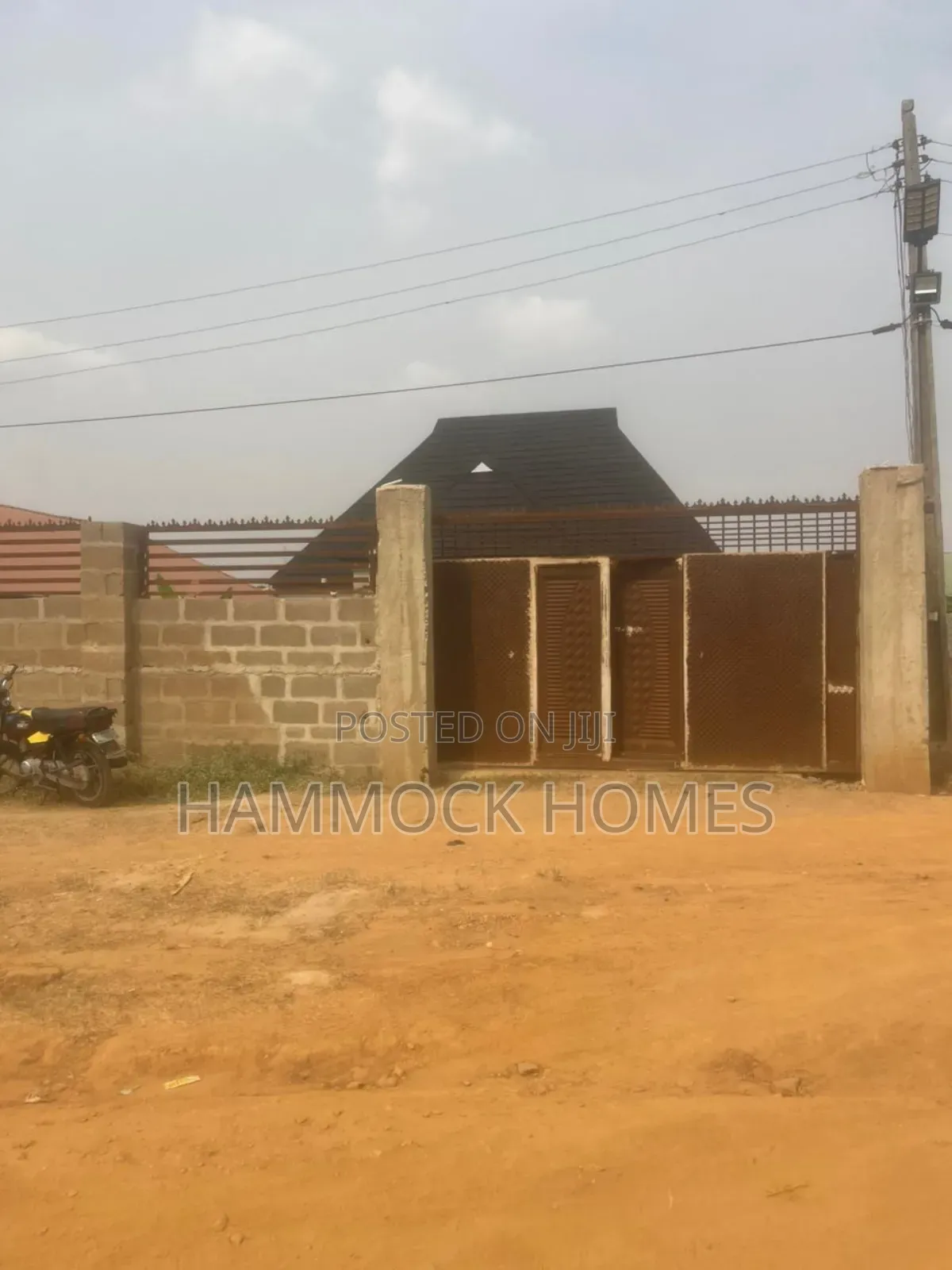 4bdrm Bungalow in Isokan Estate, Akobo for sale