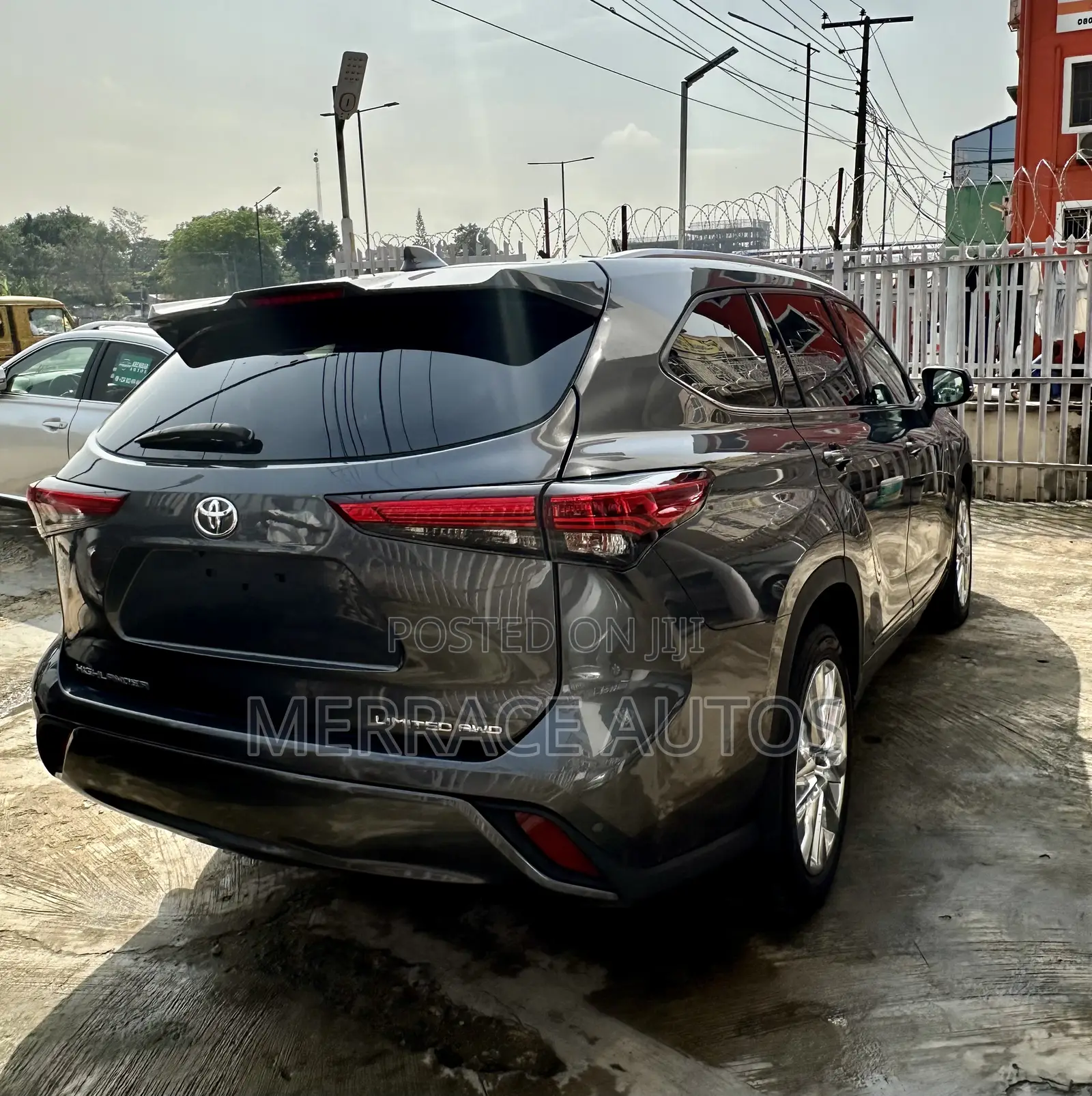 Toyota Highlander Limited 2021 Gray