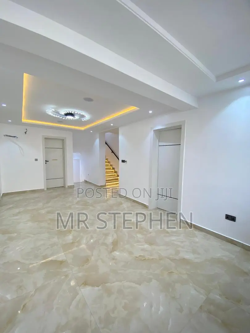 5-Bedroom Fully Detached Duplex With Pool Cinema • Lekki Phase 1