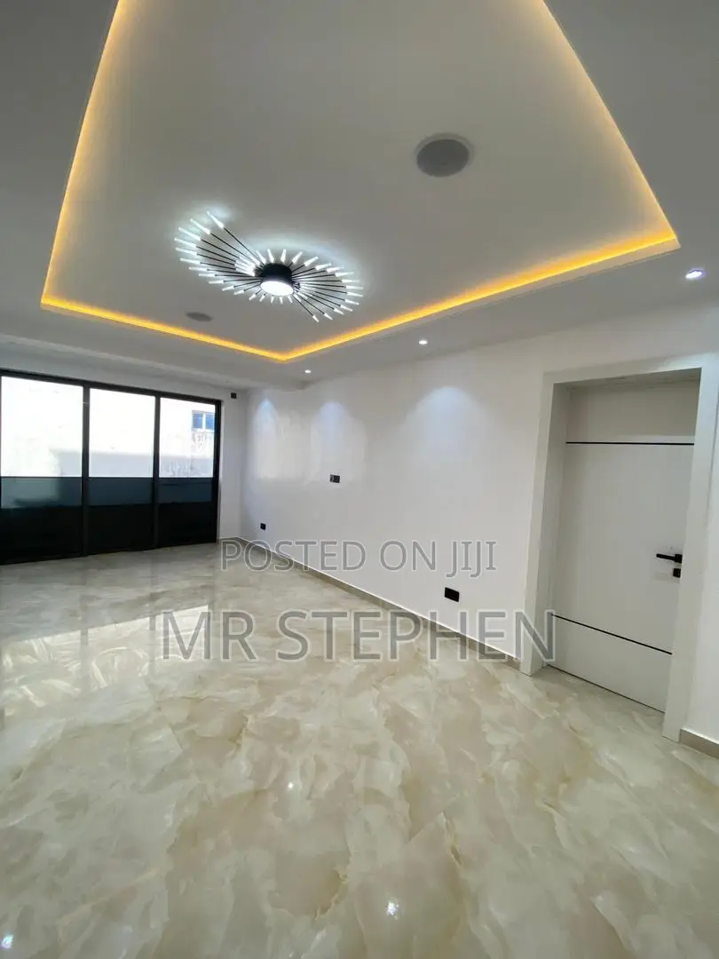 5-Bedroom Fully Detached Duplex With Pool Cinema • Lekki Phase 1