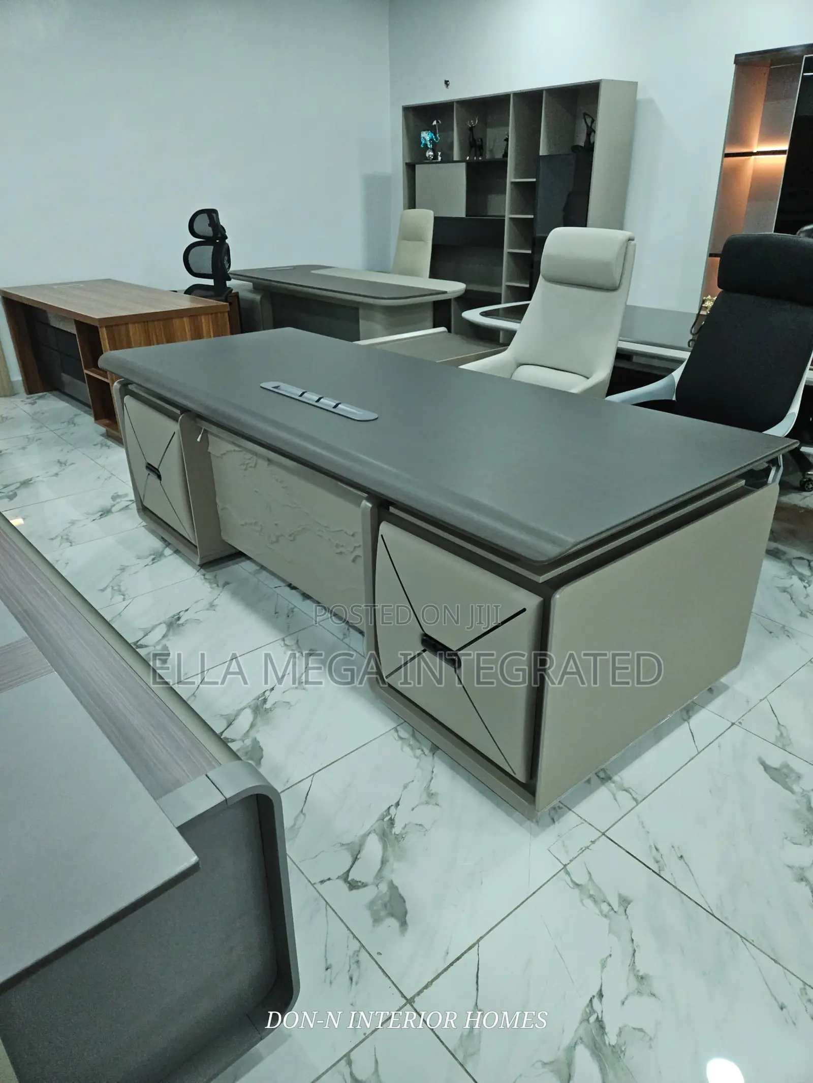 Executive 2.4meters Table
