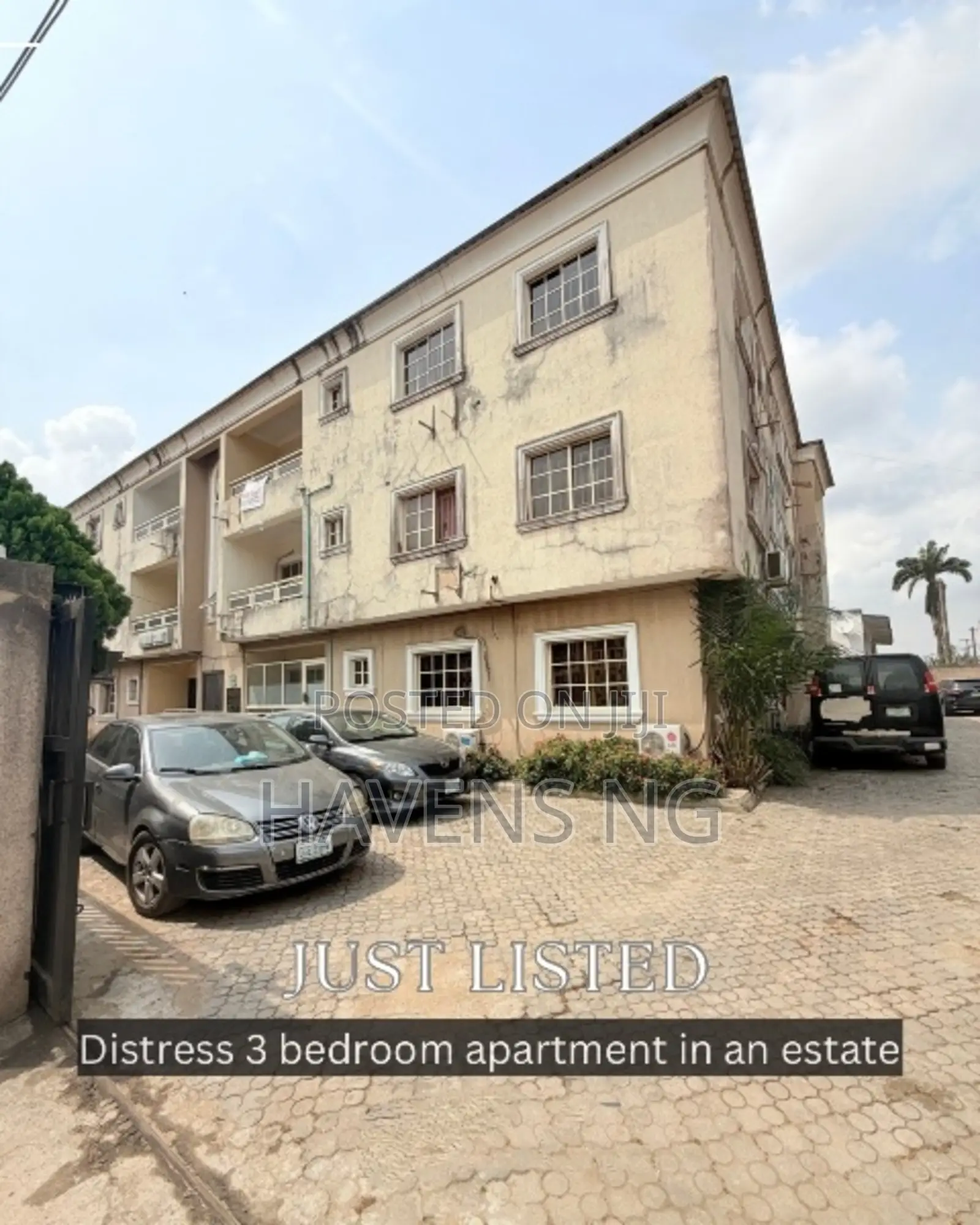 3bdrm Apartment in Adeniyi Jones for sale