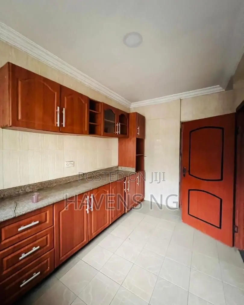3bdrm Apartment in Adeniyi Jones for sale