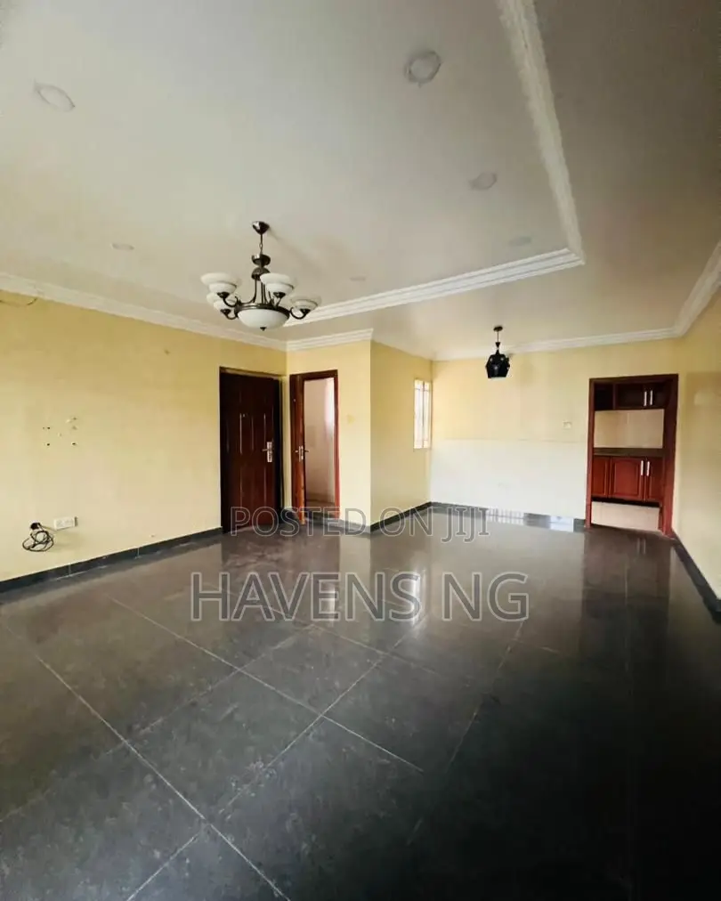 3bdrm Apartment in Adeniyi Jones for sale