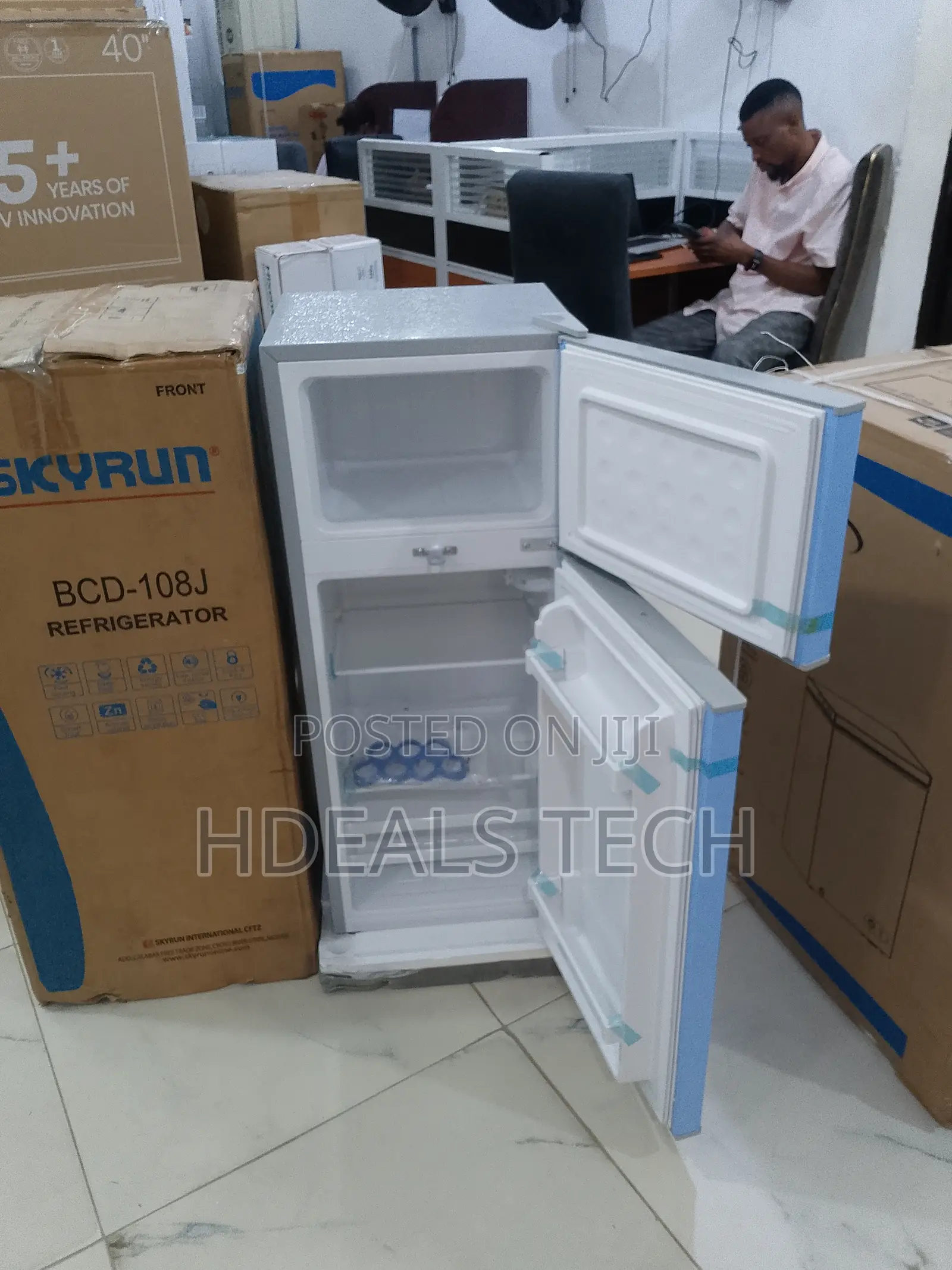 Skyrun 85l Double Door Fridge – Easy to Maintain