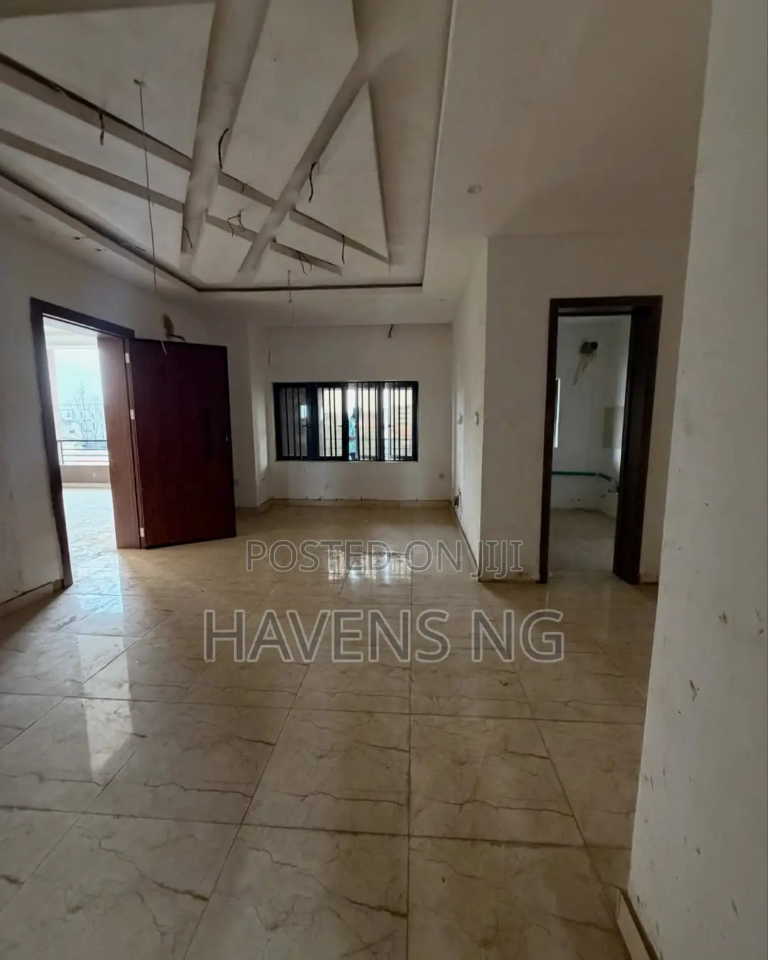 3bdrm Apartment in Ikeja GRA for sale